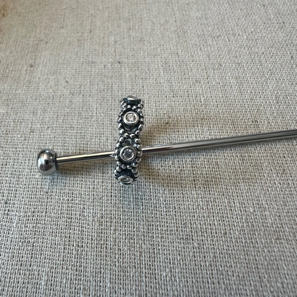 Pandora princess (retired) ring - Picture 3 of 3